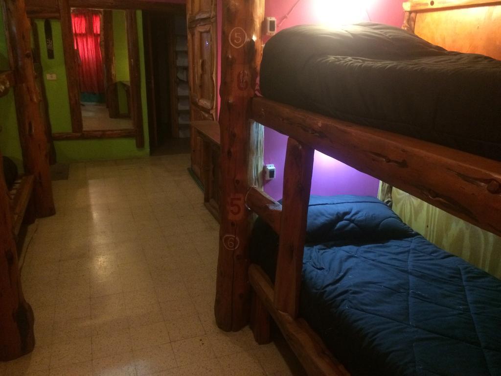 Wood House Hostel San Carlos de Bariloche Værelse billede